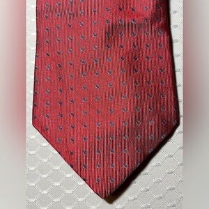 Tommy Hilfiger 100℅ silk tie made in USA red with blue dots